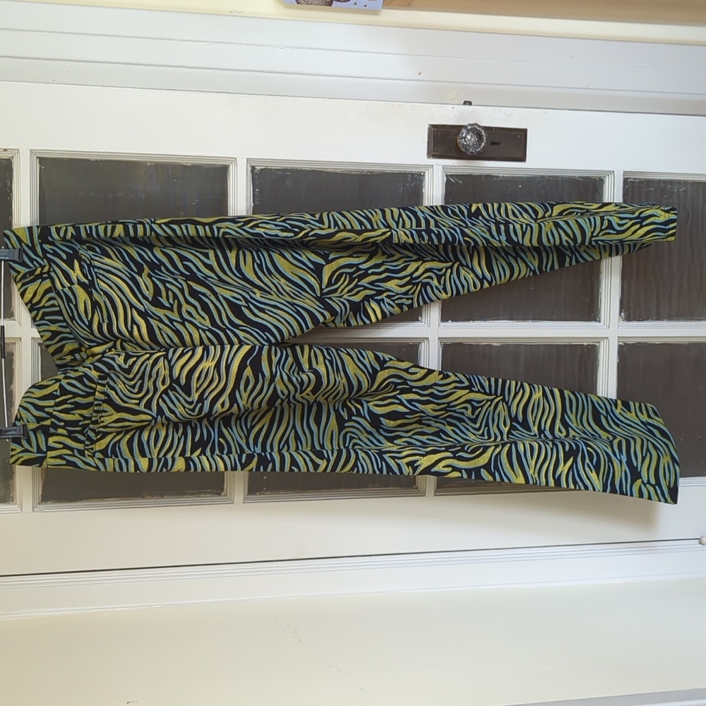 BP Pattern Pants - Picture 2 of 3